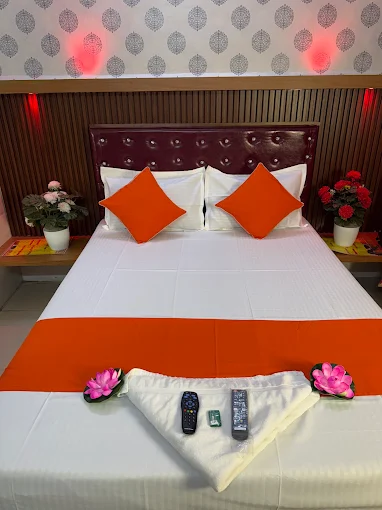 Guest room details at Swiss Hotel Rooms